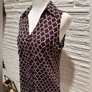 Express Sleeveless Portofino Top in Plum and White Pattern, Size S